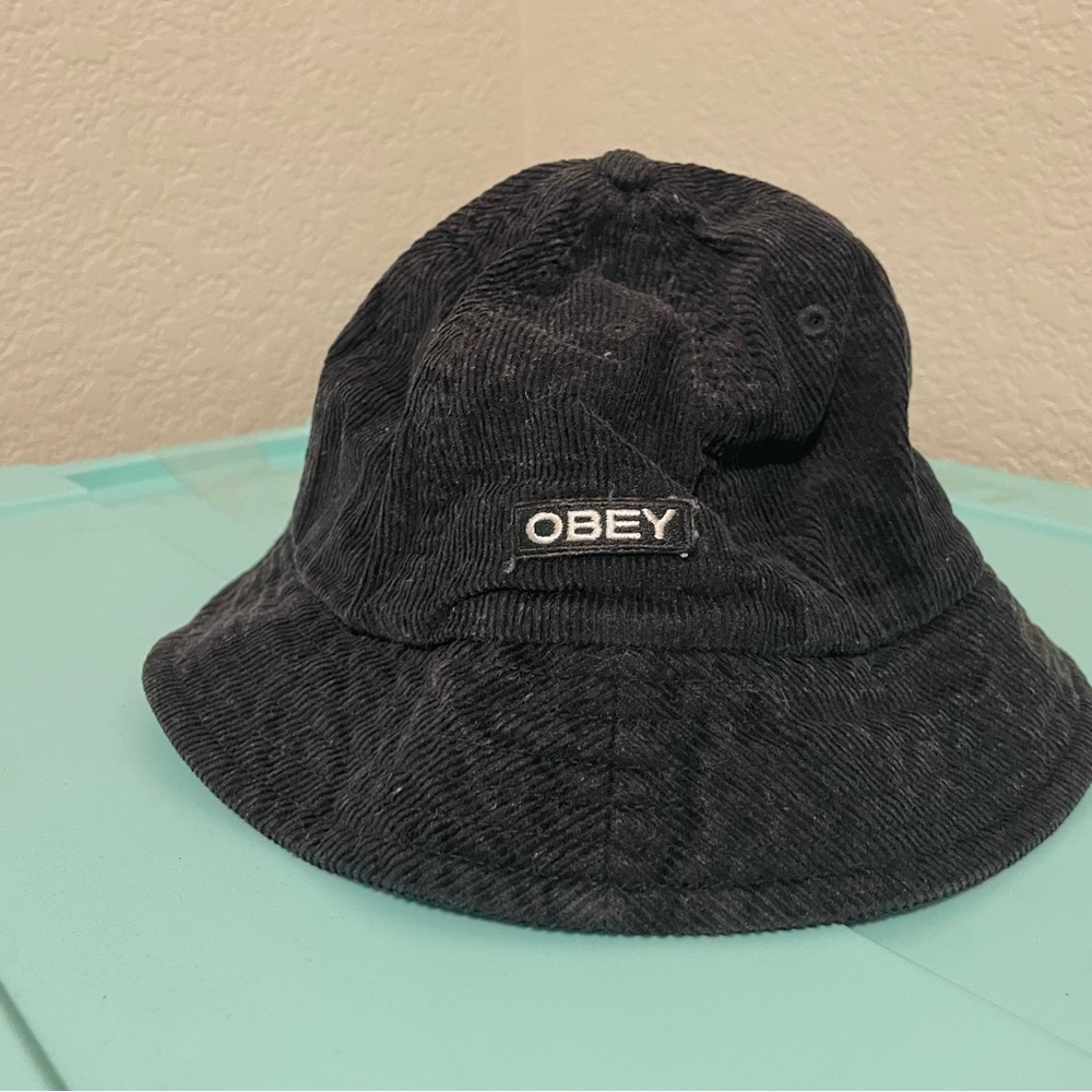 ✨3 for $25✨ Obey Black Corduroy Bucket Hat